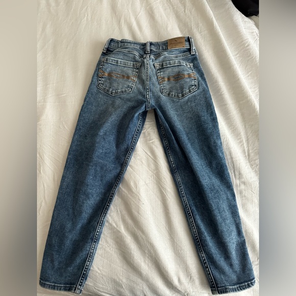 Abercrombie kids High Rise Mini Mom Jeans 7/8 - Picture 3 of 3